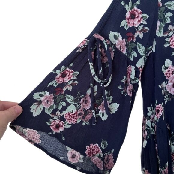 Altar’d state boho cottagecore FLORAL FLARE SLEEVE mini dress - Picture 12 of 12